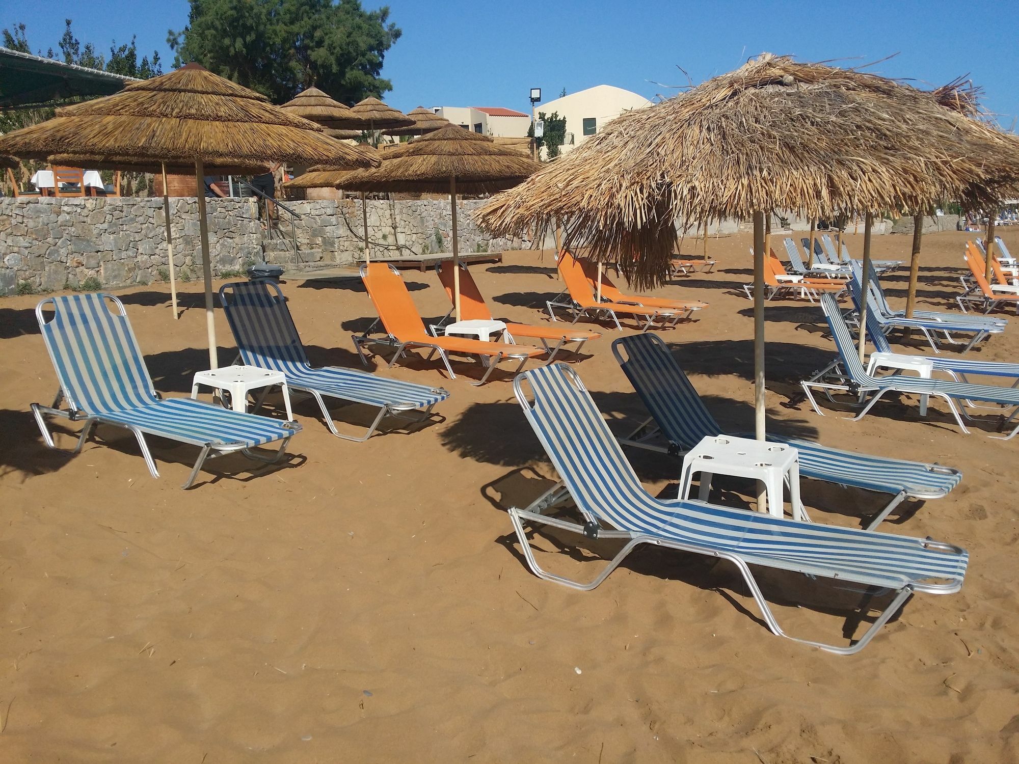 Minerva Beach Agia Marina Екстериор снимка