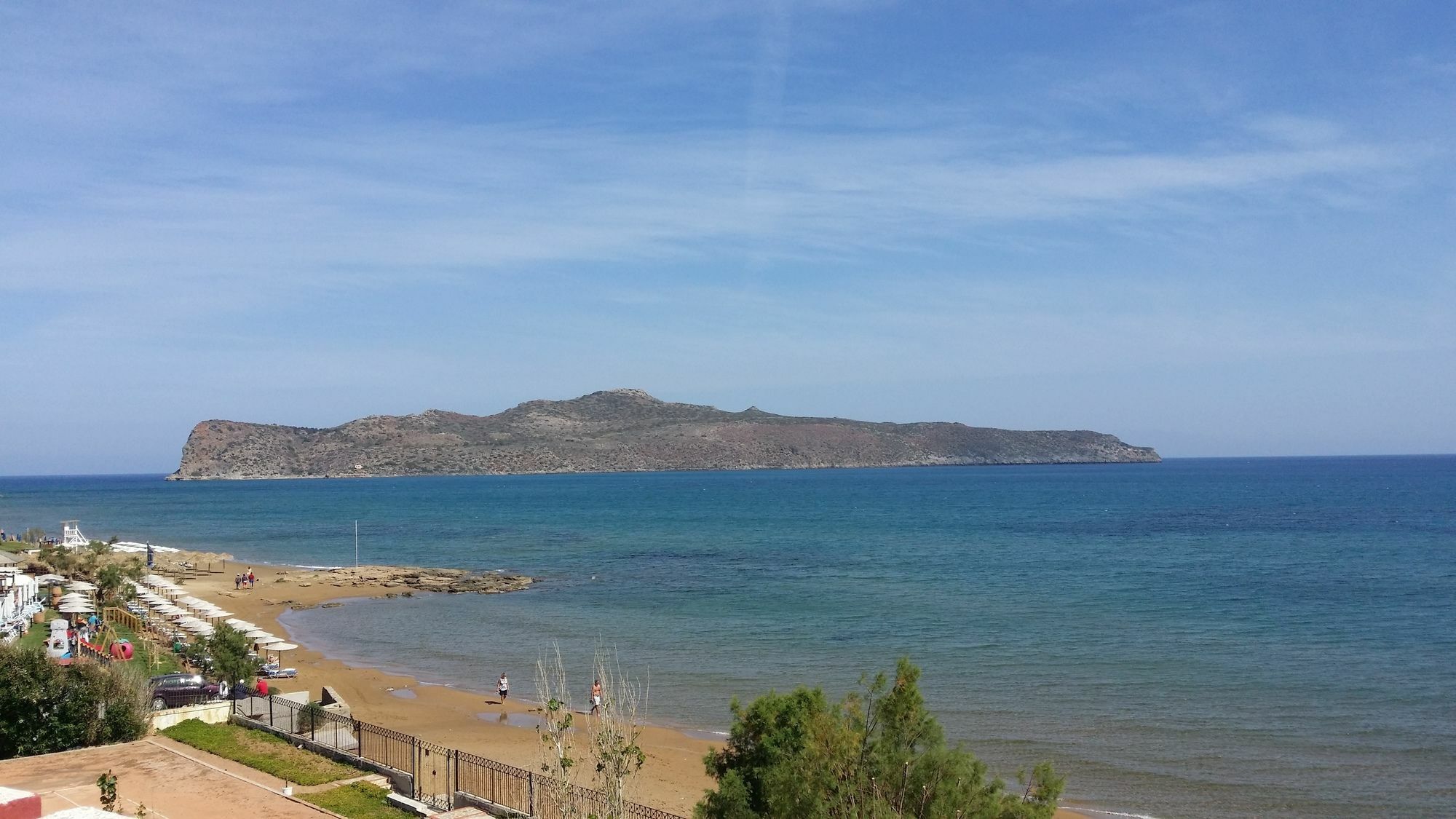 Minerva Beach Agia Marina Екстериор снимка