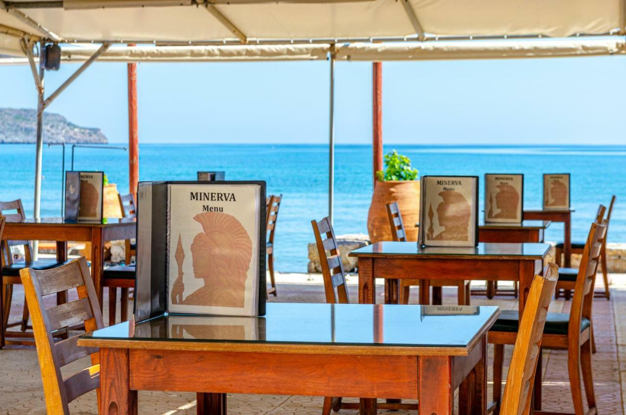 Minerva Beach Agia Marina Екстериор снимка