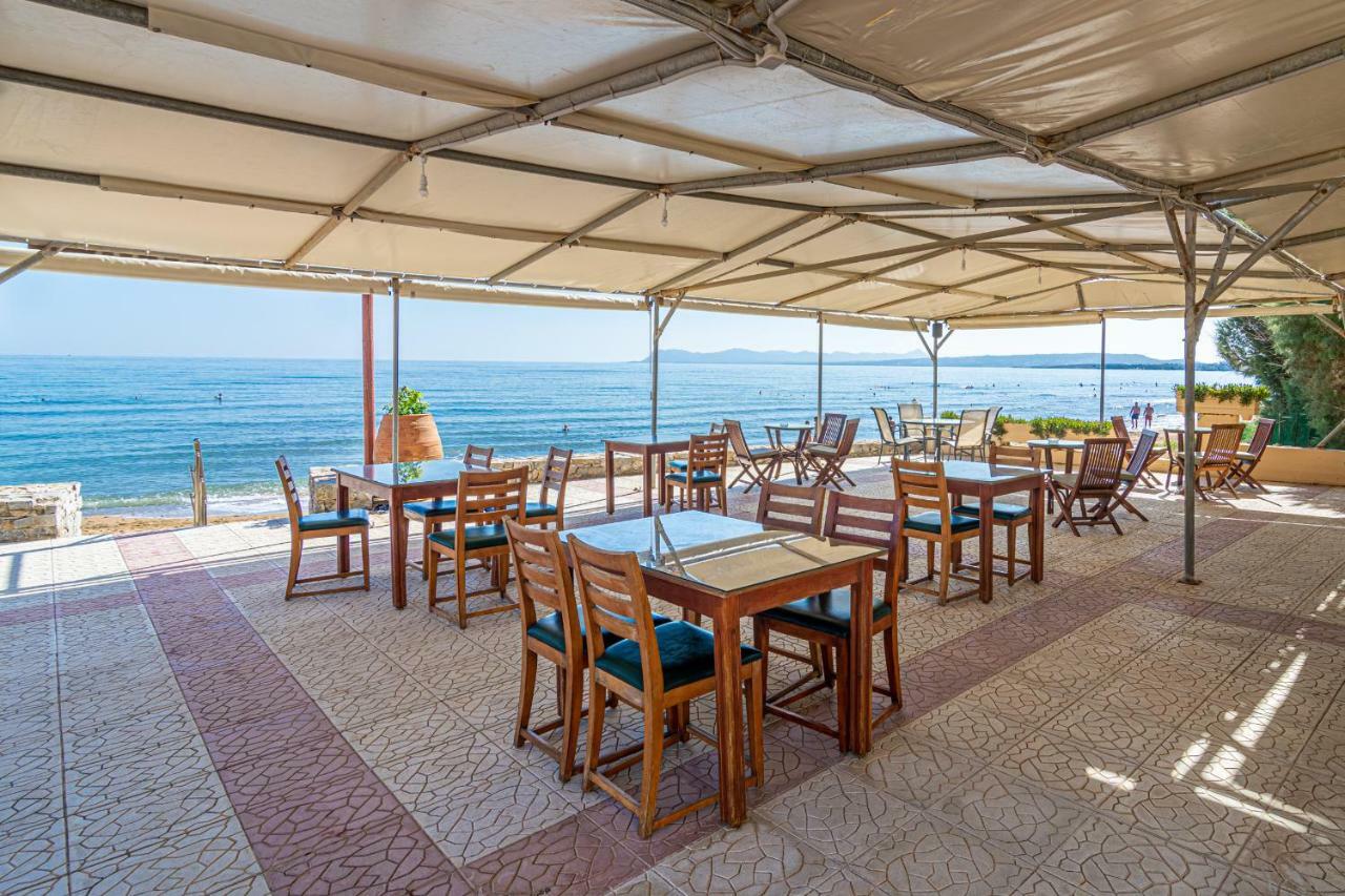 Minerva Beach Agia Marina Екстериор снимка
